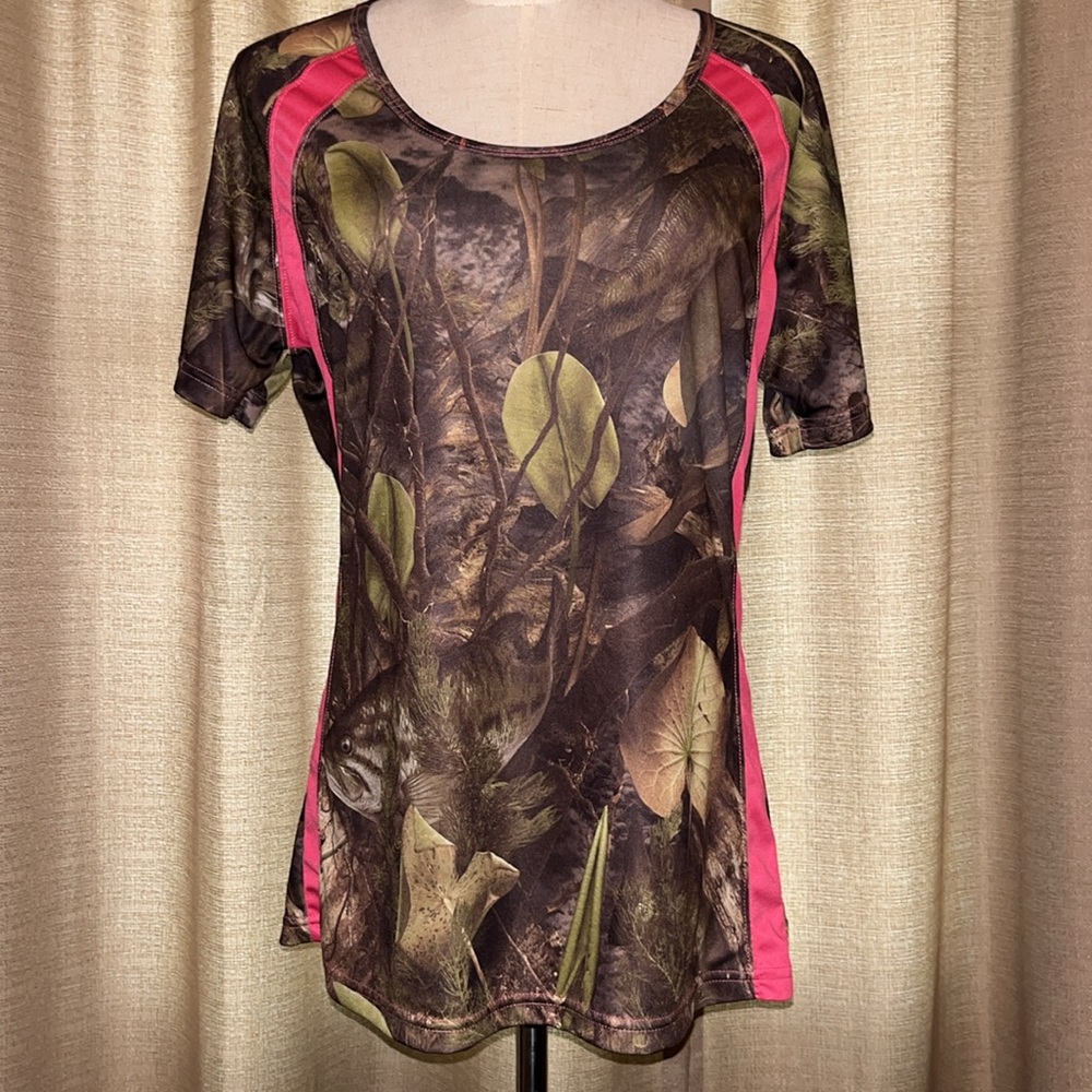 Fishouflage Womens Camouflage Pink Stripe Fishing Short Sleeve Shirt Size Large